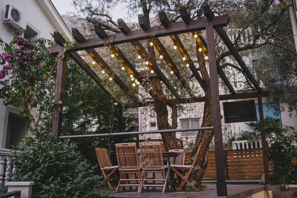simply perfect for a dinner at the sunset