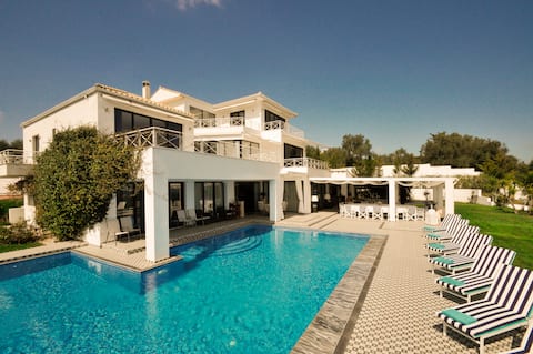 Blue Sea Villas: the ultimate luxury