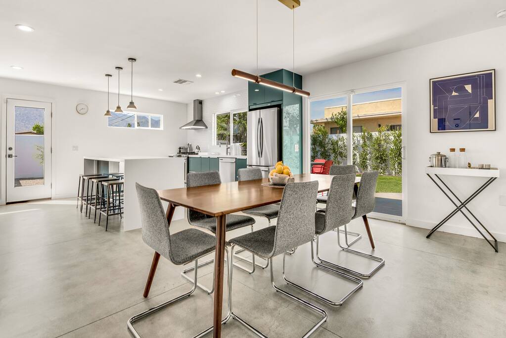 Stargazer - Dining Room