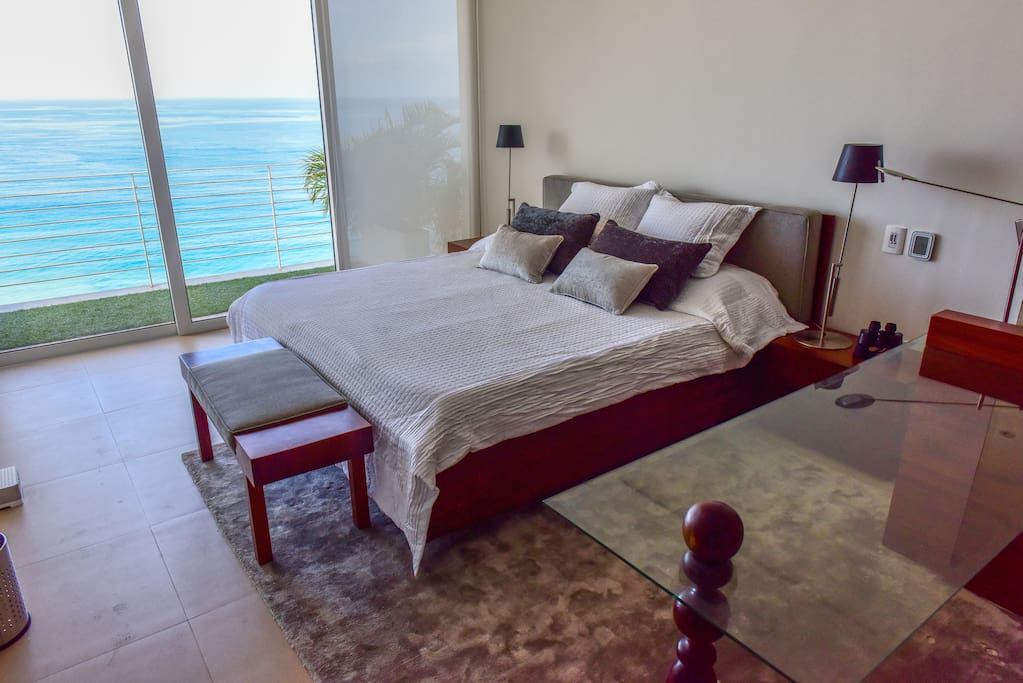 King Bed - Bedroom