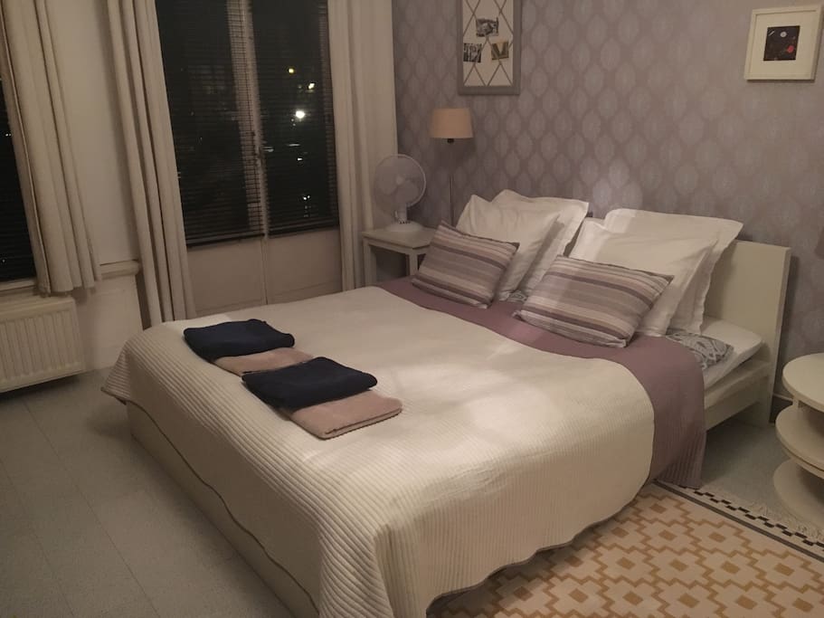Comfortable bed and pilows