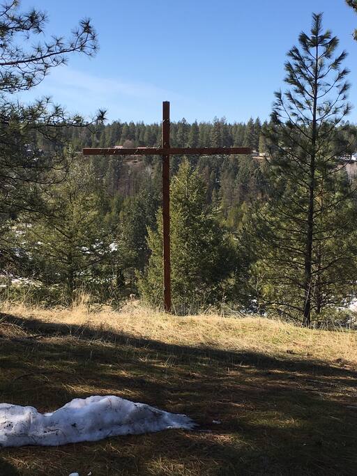 The guest apartment has an awesome view of the Little Spokane River below.