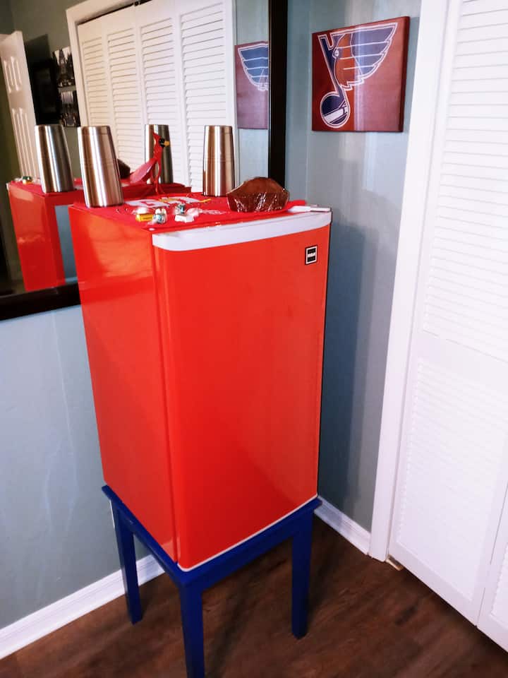 Mini fridge in St Louis  bdrm