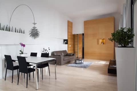 Top performing Airbnb: Luxury centre Flat - Ulli in Četrtna Skupnost Center