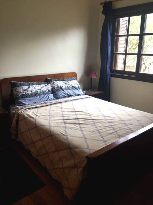 Cama matrimonial