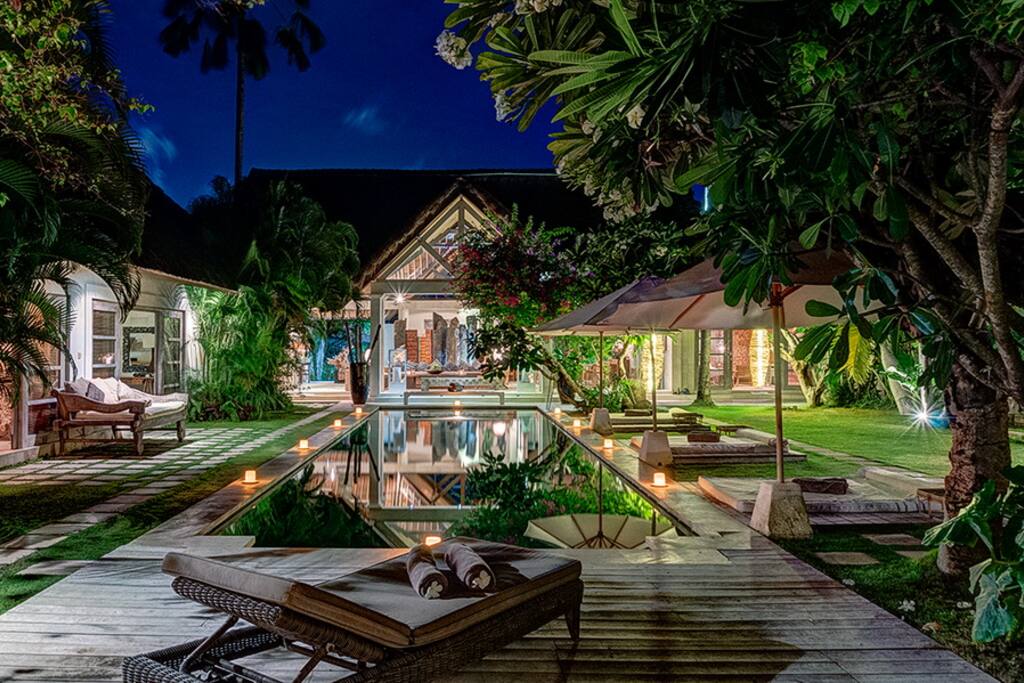 Pool and Villa Overview