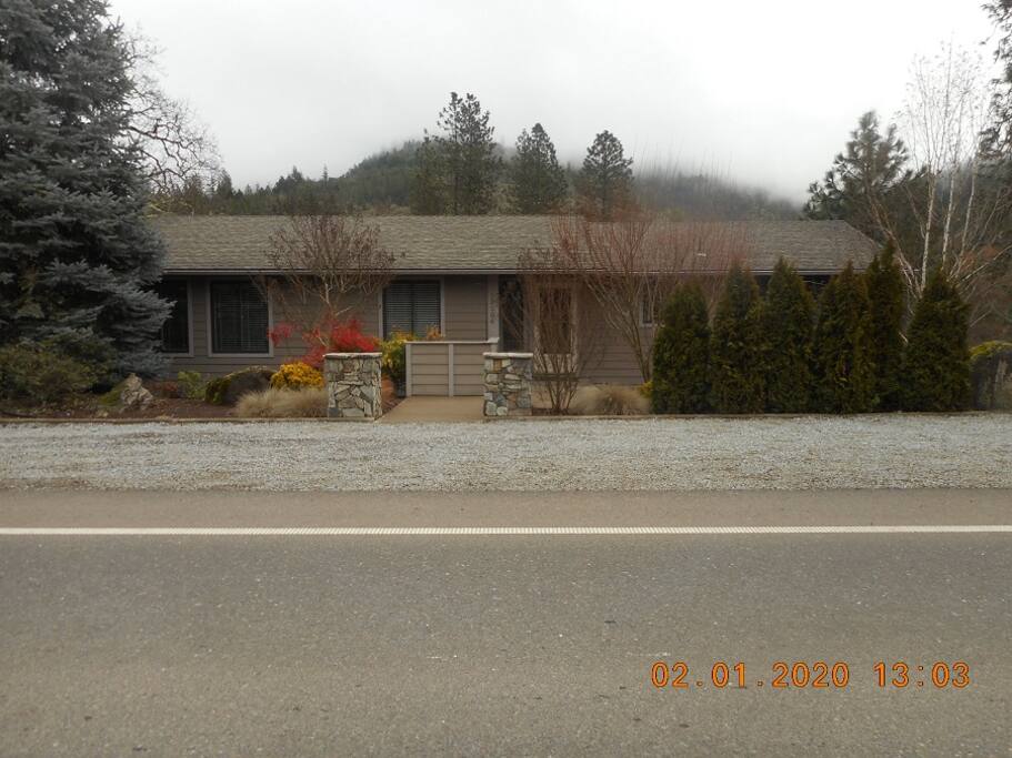 Home on the mighty Rogue River Houses for Rent in Shady Cove, Oregon, United States