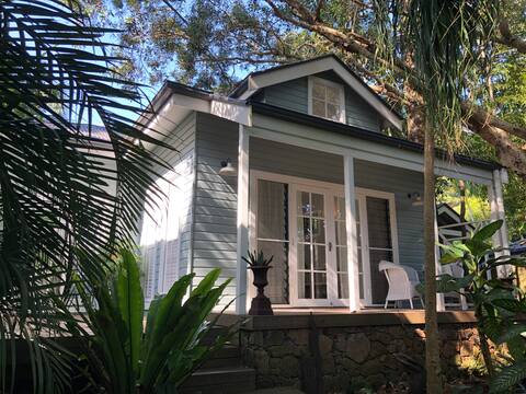 Suffolks Romantic Studio Cottage