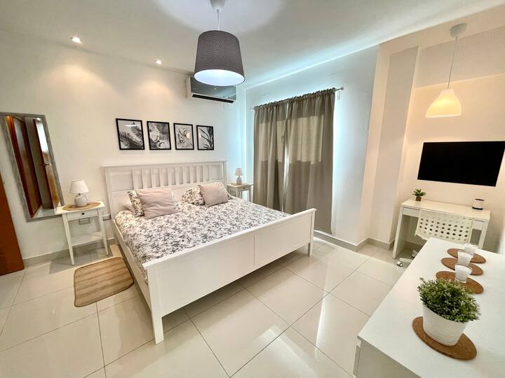 Gazcue Holiday Rentals & Homes Gazcue, Santo Domingo, Dominican