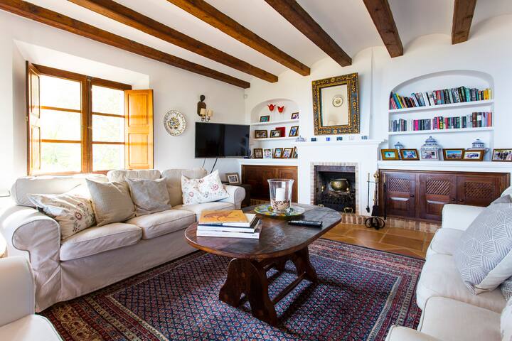 Can Winando. Villa with Sea Views in Deia. gallery image 5