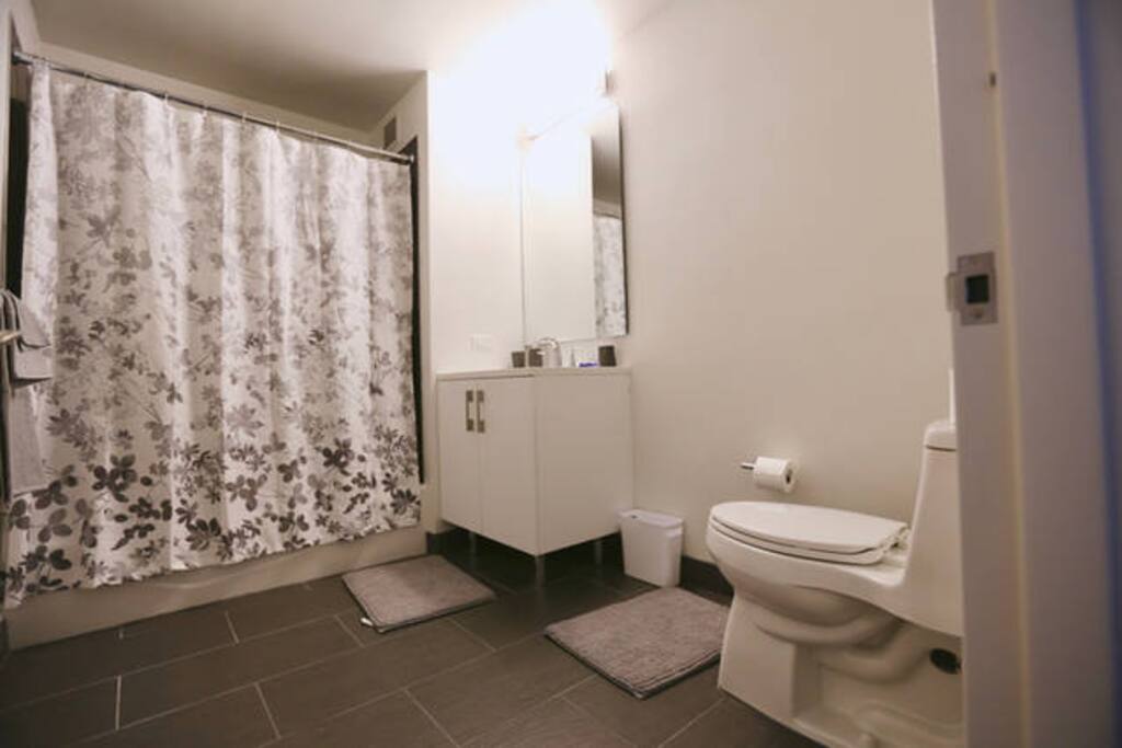 Guest 2nd bathroom. I have my own bathroom.