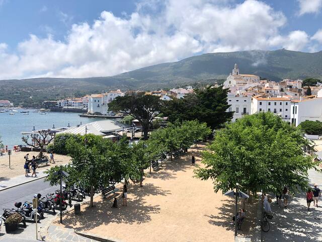 ROQUES – Casa en primera línea de mar en CADAQUÉS gallery image 2