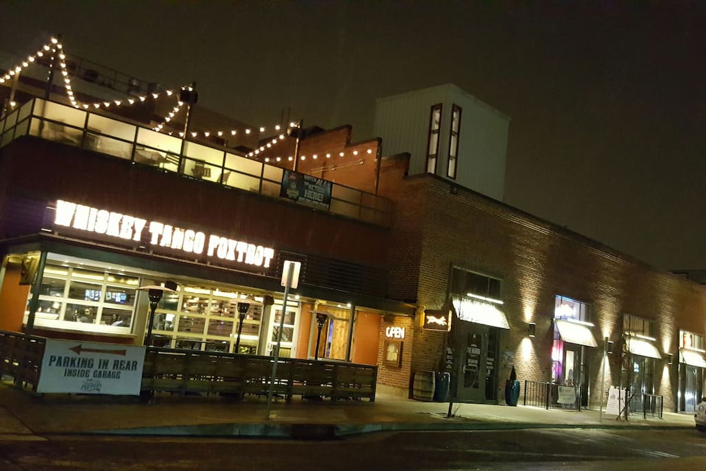 Restaurants just around the corner!
Whisky bar, Sushi/ramen, pizza, santiago's, and coffee shop