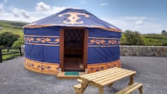 Mongolian+Yurt+-+Doolin+Glamping