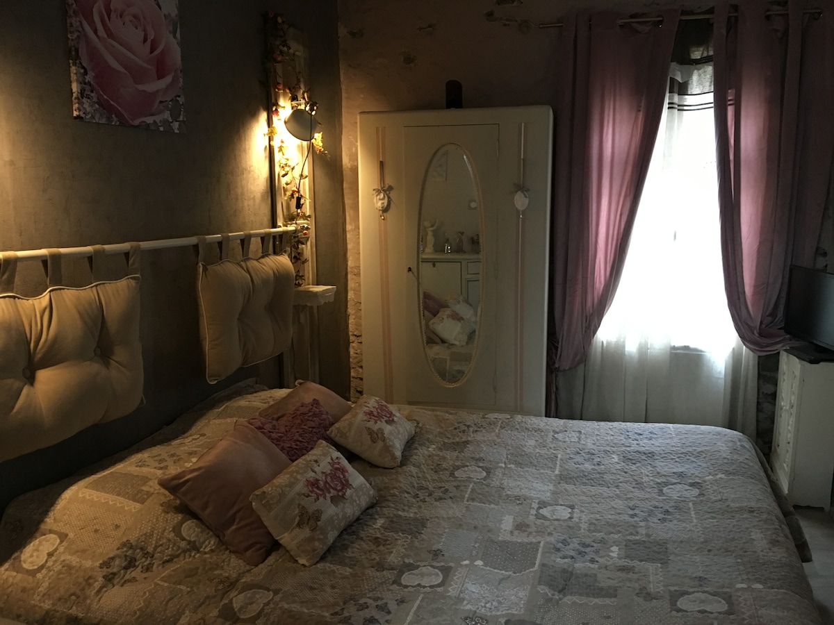 Chumba 160 cha kitanda