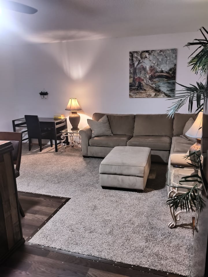 Davenports Getaway Suite1 Extremely Comfy&private - Palm Bay, FL