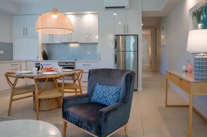 Two Bedroom Hastings Street Rooftop Spa Apartment gallery image 2