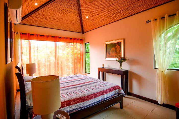 საძინებელი 1