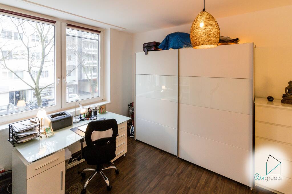 In the right part of the wardrobe, you’ll have space for your clothes.