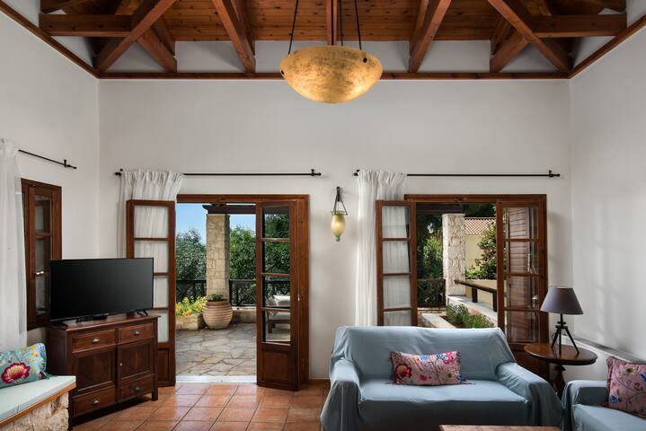 Koukounari Luxury Villa. A Timeless Paradise. gallery image 5