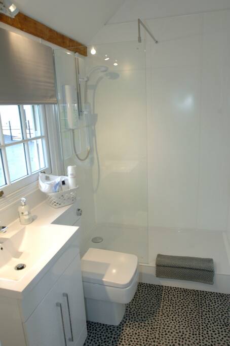 En suite Shower Room