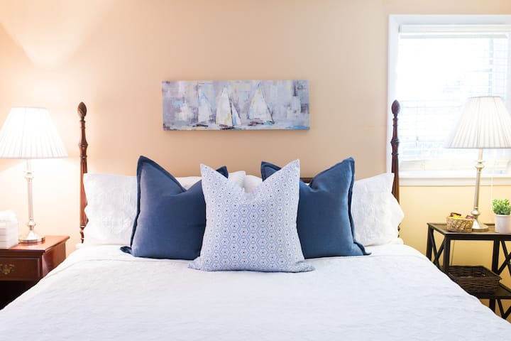 Master bedroom with King bed
