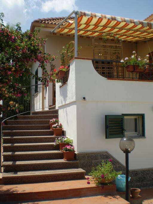access stairs