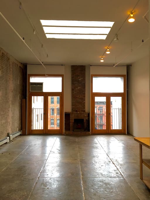 Living space/fire place