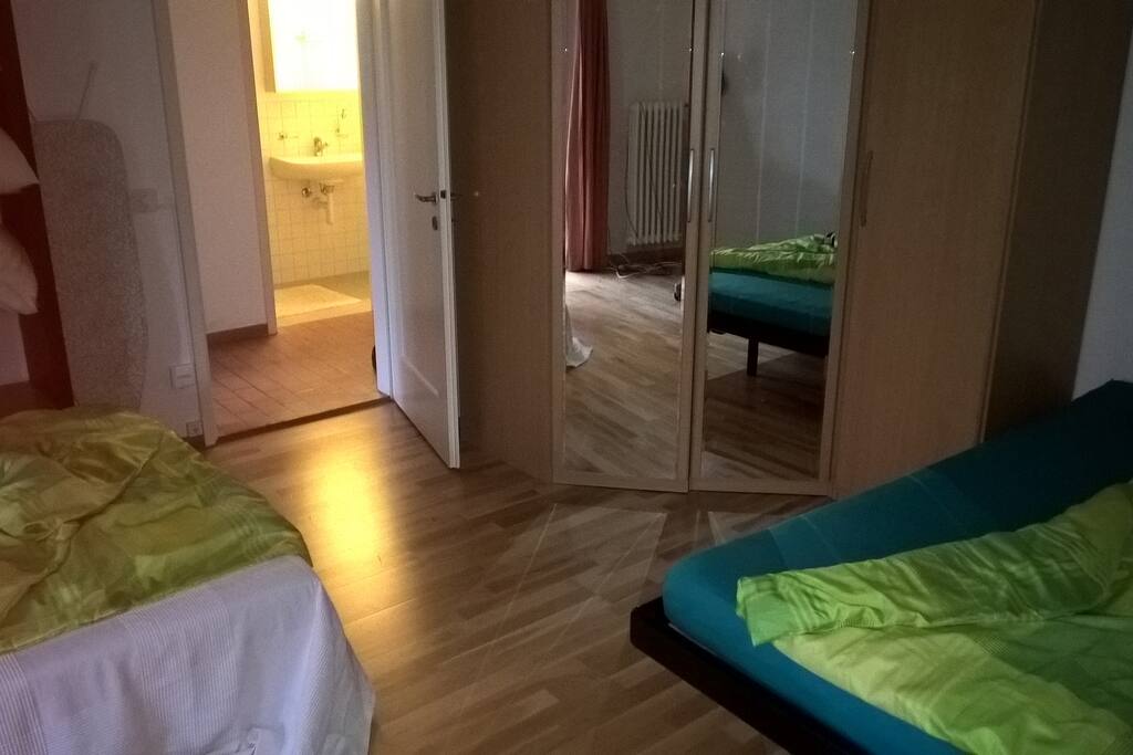 Wohn-/Schlafzimmer