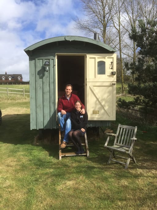 The hut is perfect for a weekend get away with beautiful walking routes all around. There is also a local pub 20 minutes walk away by field!
