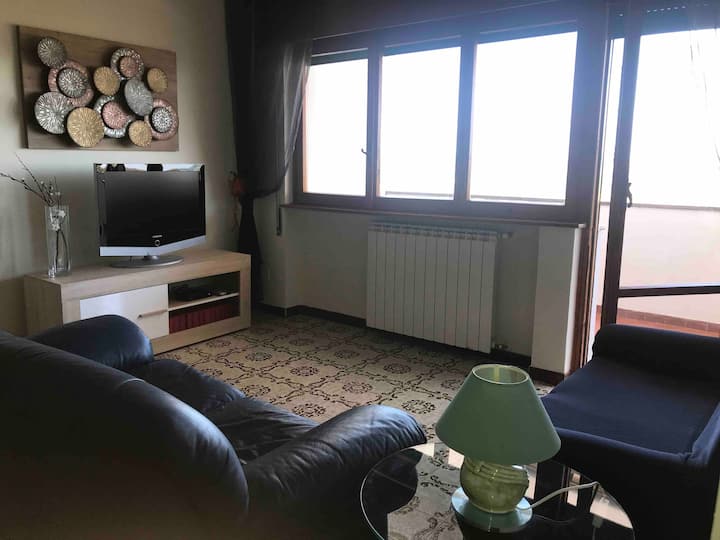 Bright beach house just a stone's throw from the sea, 80 m2