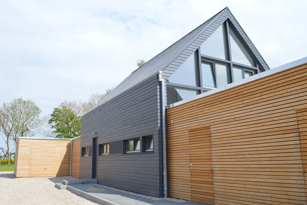 Holzhaus mit Ausblick