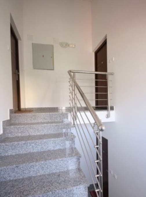 Building hall