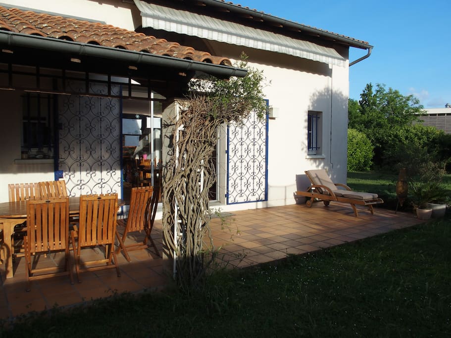 Une terrasse couverte