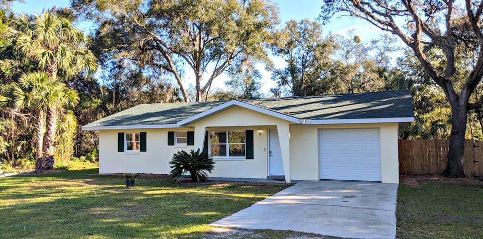 Airbnb Crystal River Vacation Rentals Places To Stay