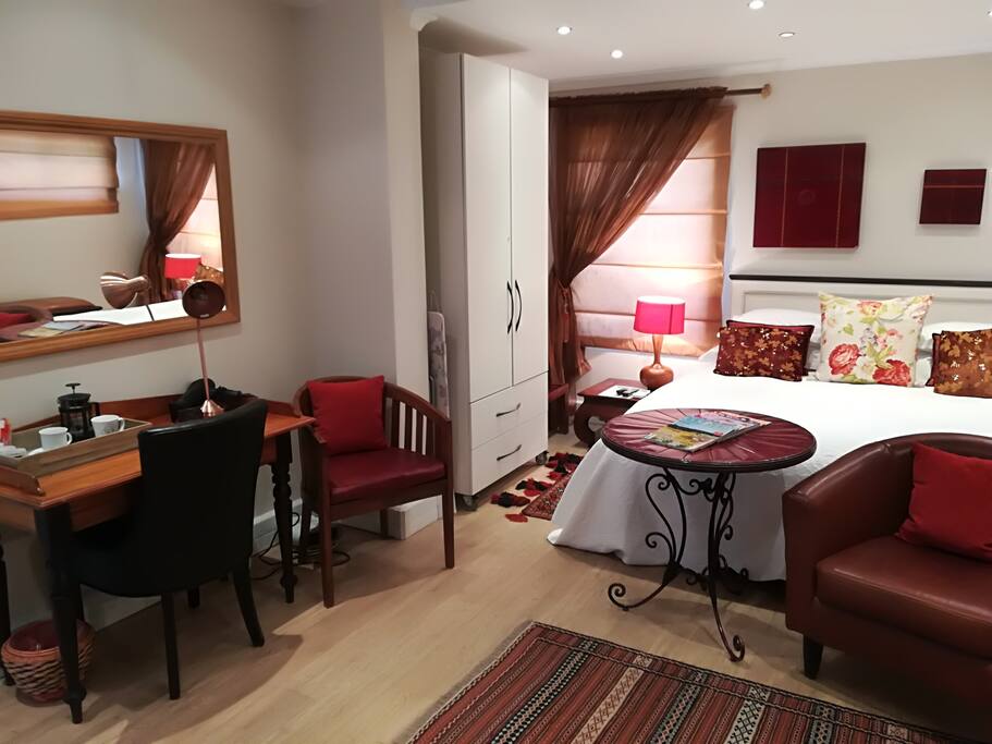 Laugh - Bedroom