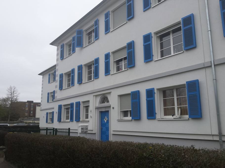 Mein Haus von außen/My house from outside