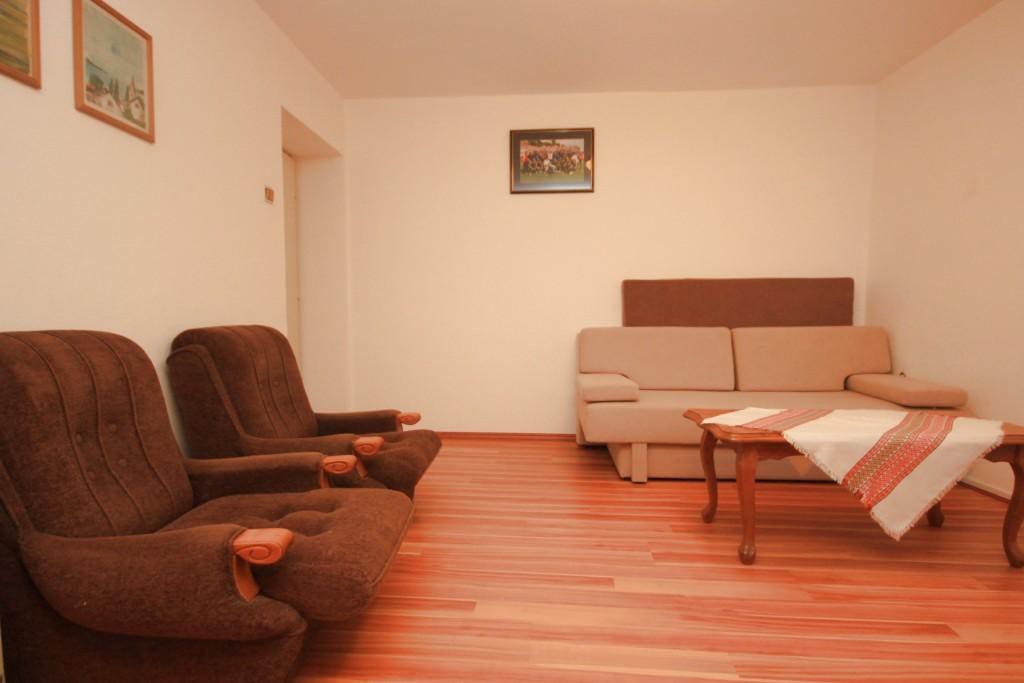 Living room, Surface: 14 m²