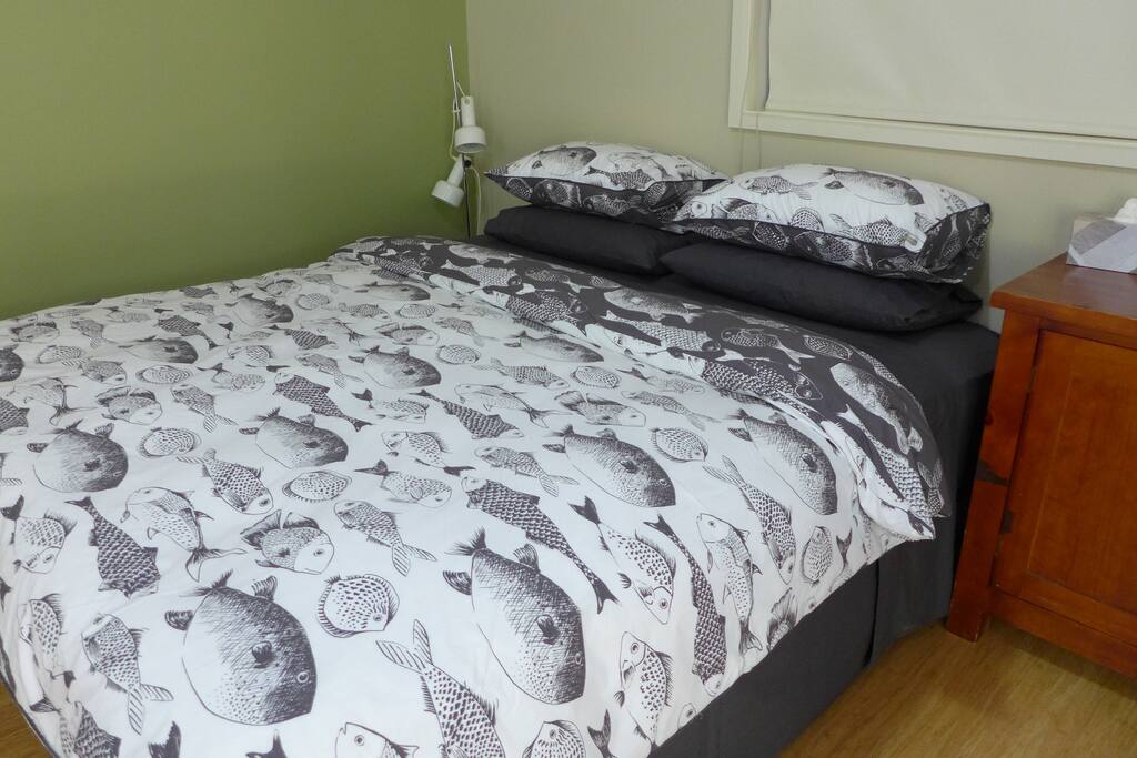 King sized bed
