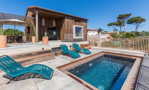 Architect villa on the beachfront in La Capte