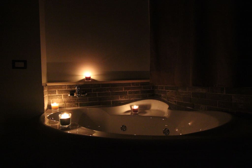 JACUZZI,
SERVIZIO LUXURY.