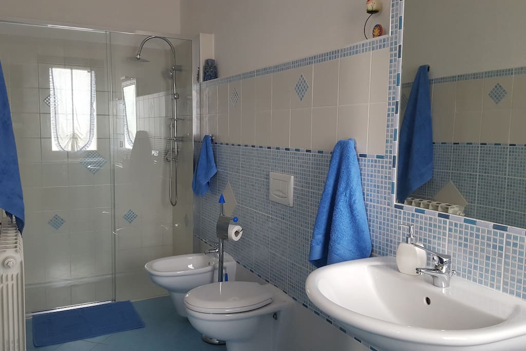 Bagno in camera ad uso esclusivo della camera matrimoniale