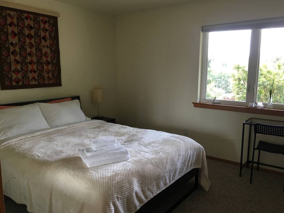 Queen Tempurpedic bedroom with valley views and a desk