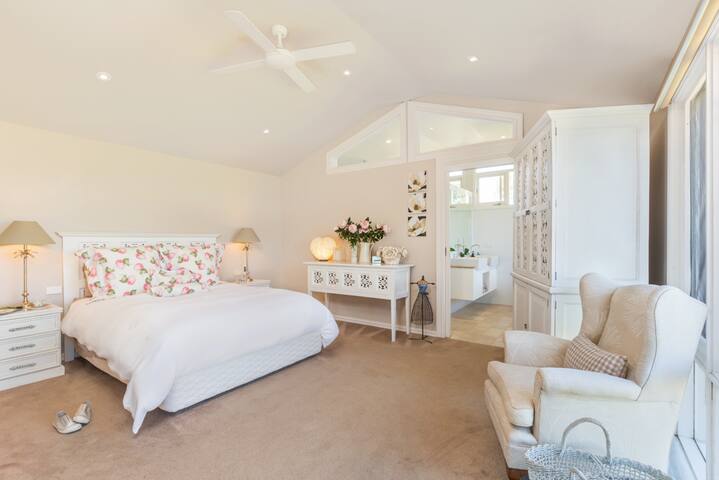 Family Fun at the Beach gallery image 5