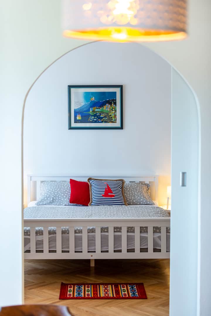 Vue sur la chambre depuis le séjour