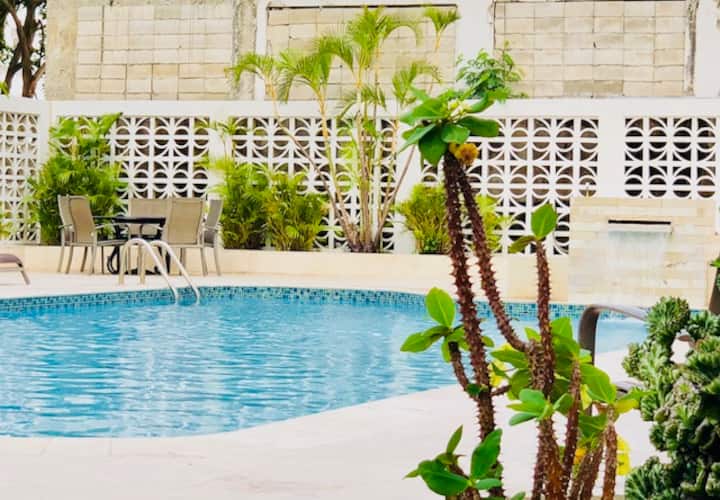 ¡Ubicación Conveniente En Condado! - Puerto Rico