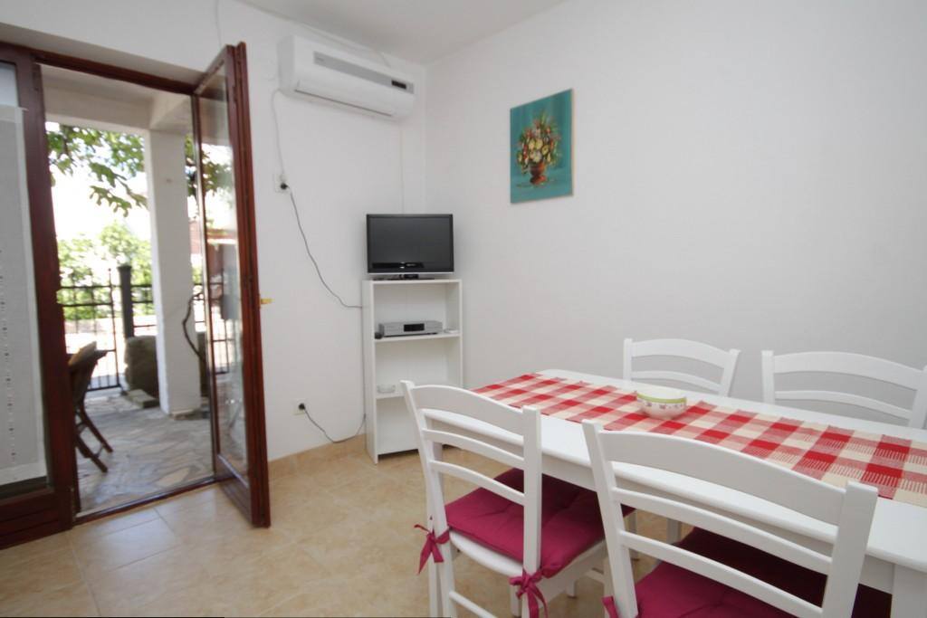 Dining room, Surface: 6 m²