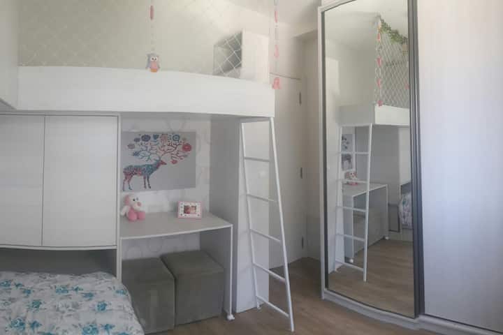 卧室2 （双人床+单人双层床）