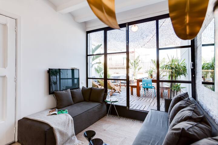 Amazing Penthouse Ramblas. Daily Cleaning! gallery image 5