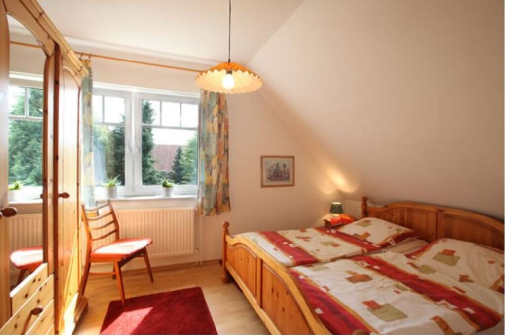Ruhig gelegenes Schlafzimmer